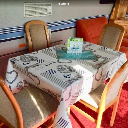 Grosser-gepflegter-wohnwagen-am-meer-voll-ausgestattet 펜션 *